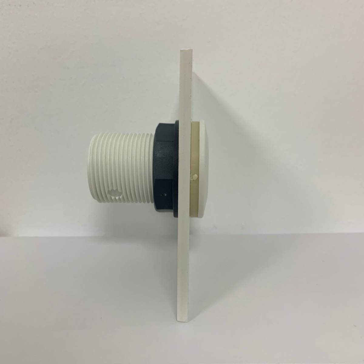 pasamuros_blanco_instalado
