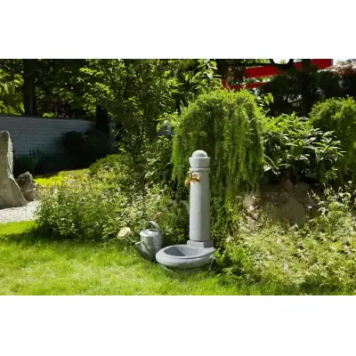 Fuente de piedra Venezia